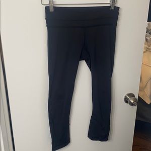 Lulu crop leggings